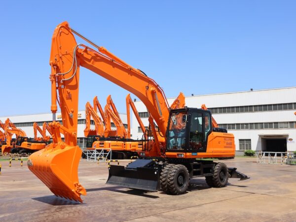 Колесный экскаватор Lonking CDM6210W