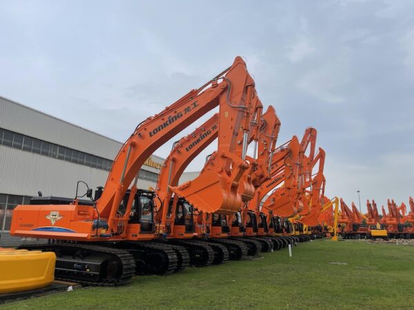 Гусеничный экскаватор Lonking CDM6490