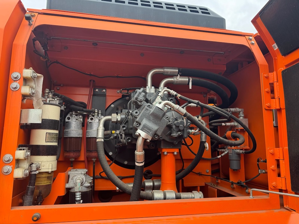Гусеничный экскаватор Lonking CDM6550 — изображение 5